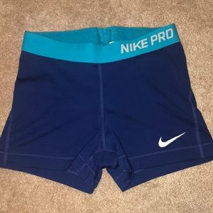 Nike Pro